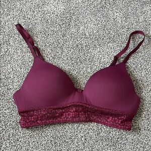 Victorias Secret Lace Trim Bra size 34A